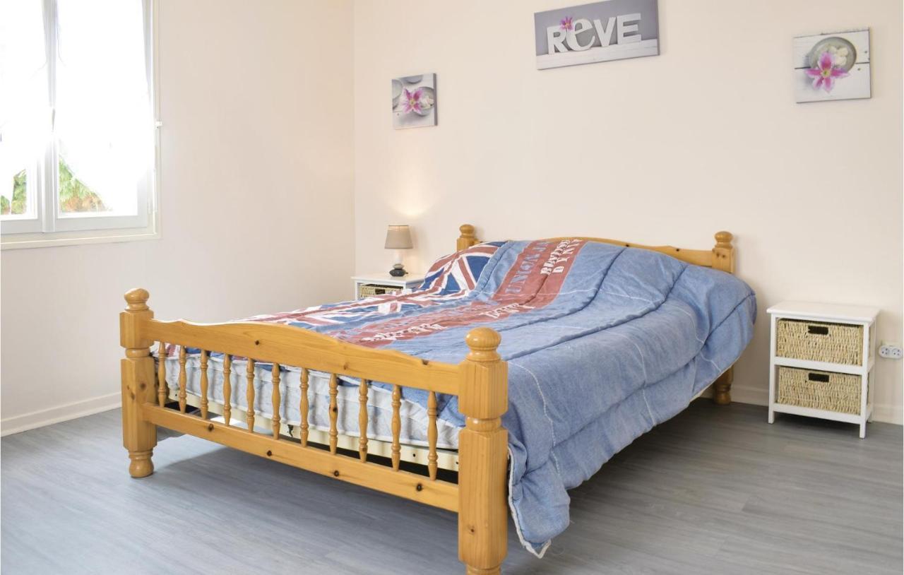 Stunning Home In St, Marcouf De Lisle With Wifi Saint-Marcouf Bagian luar foto