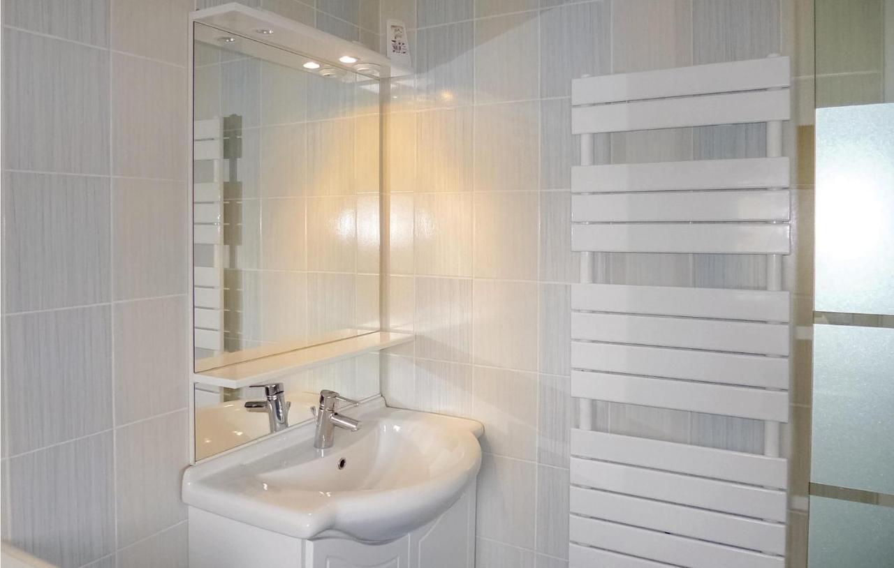 Stunning Home In St, Marcouf De Lisle With Wifi Saint-Marcouf Bagian luar foto